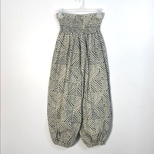 Black and White Geometric Patterned Pants